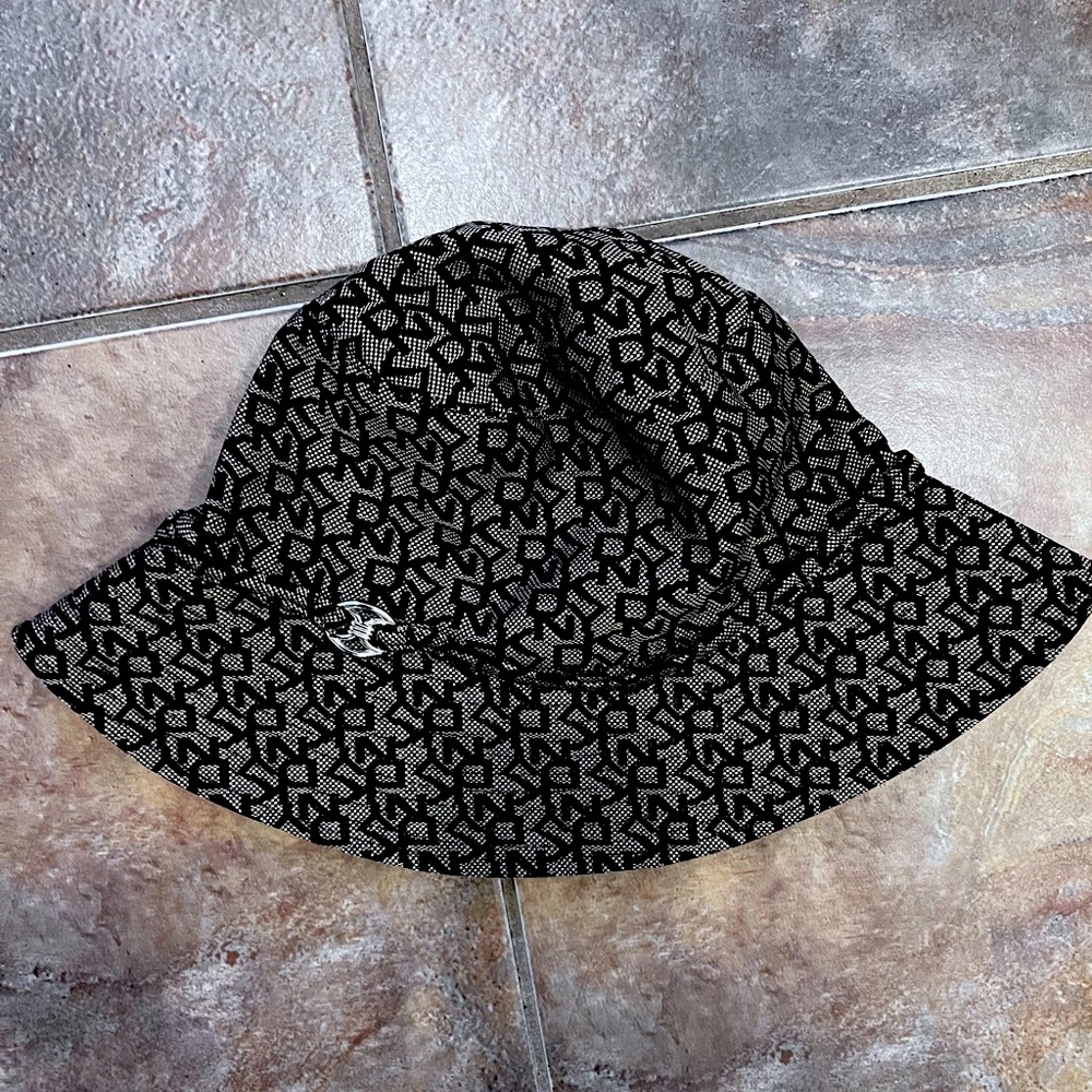 DKNY hat